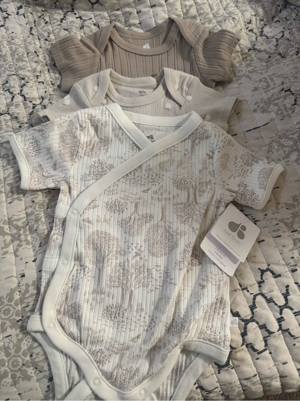 Neutral Tree-Print Short-Sleeve Kimono Bodysuit - Cream/Taupe